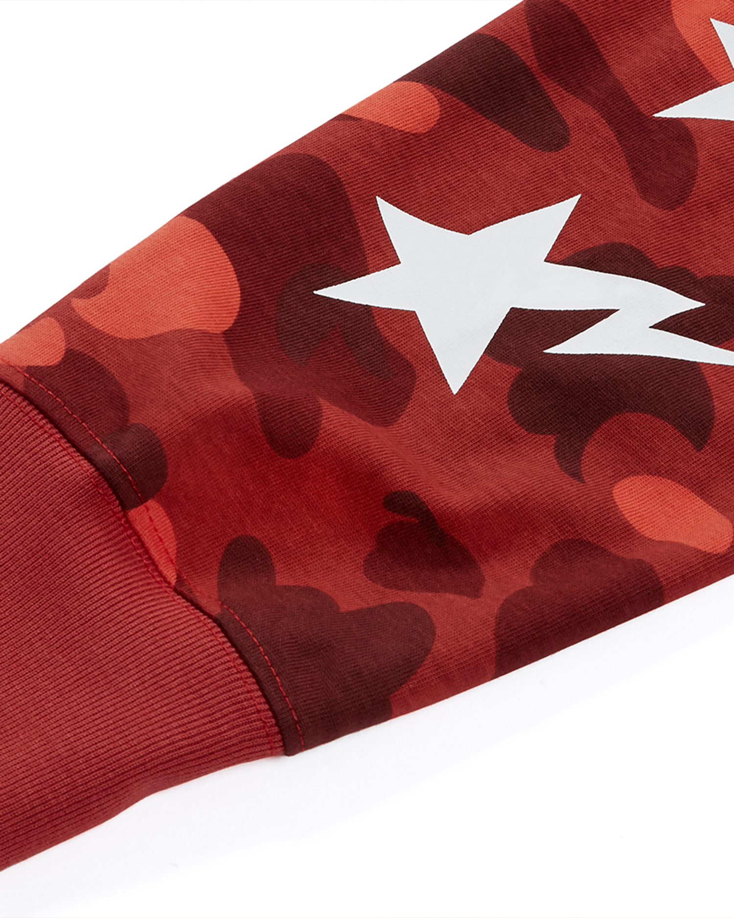 A BATHING APE® RUSSELL ATHLETIC 联乘系列Color Camo 仿两件式T 恤