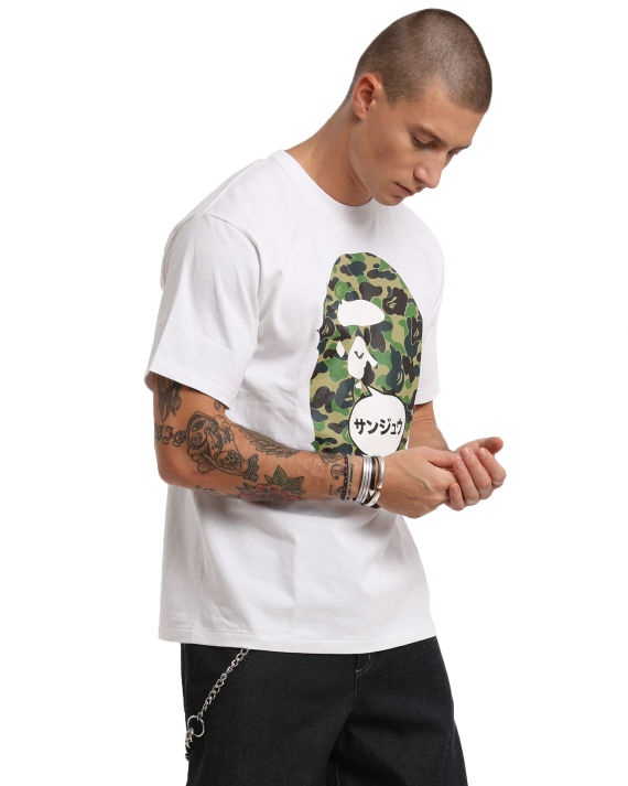 A BATHING APE® 迷彩猿人头 T 恤
