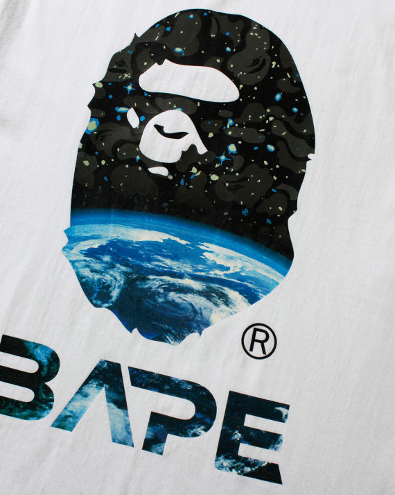 a bathing ape space camo 猿人头印花 t 恤
