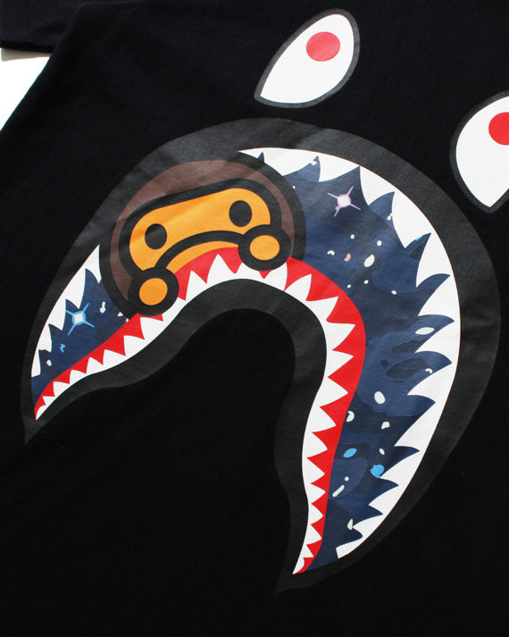 a bathing ape03 space camo 鲨鱼印花 t 恤