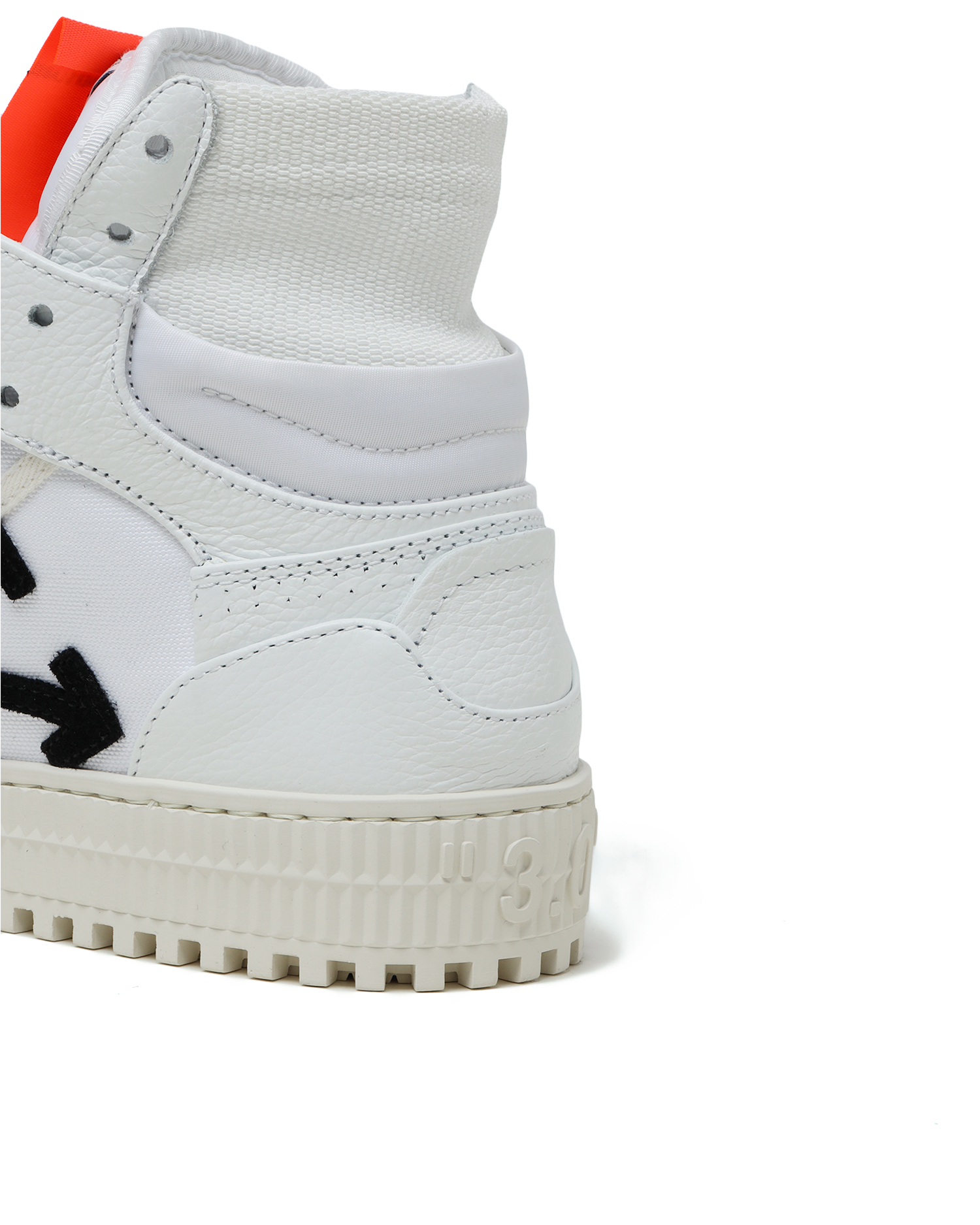 OFF-WHITE c/o VIRGIL ABLOH™ Off-Court 3.0 标签缀饰运动鞋