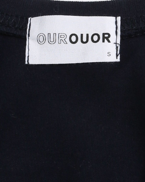 OUOR 饰口袋标语刺绣背心