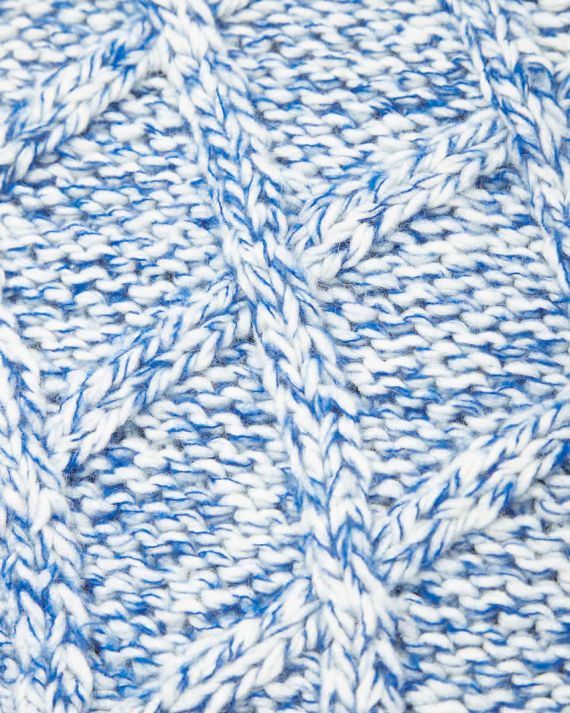 混色绞花针织衫