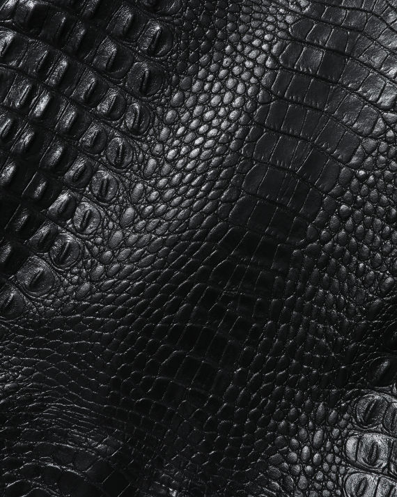 皮革感动物纹短裤